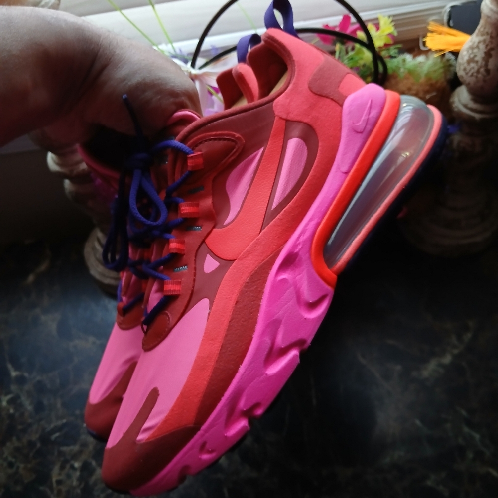 Nike Air Max 270 React Streetwear/Lifestyle Athletic Shoes Size 7 Women - Picture 11 of 15